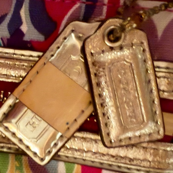 Coach Poppy Pop C Graffiti Signature Glam Bag Collectible Like New - Picture 5 of 9